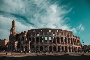 Dove festeggiare il proprio compleanno a Roma: Guida a Locali e Location
